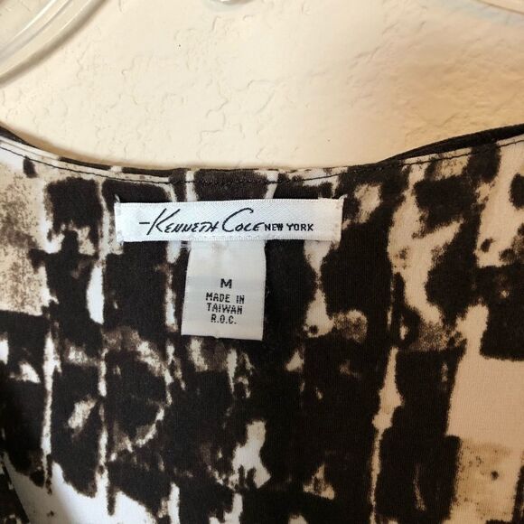 Kenneth Cole scoop neck size med blouse - Picture 7 of 7